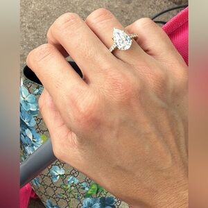 Elegant Gold and Silver Teardrop Ring